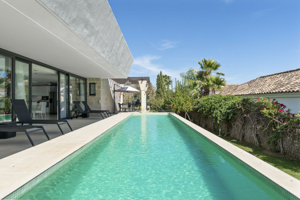 Detached Villa Nueva Andalucía Málaga - image 38