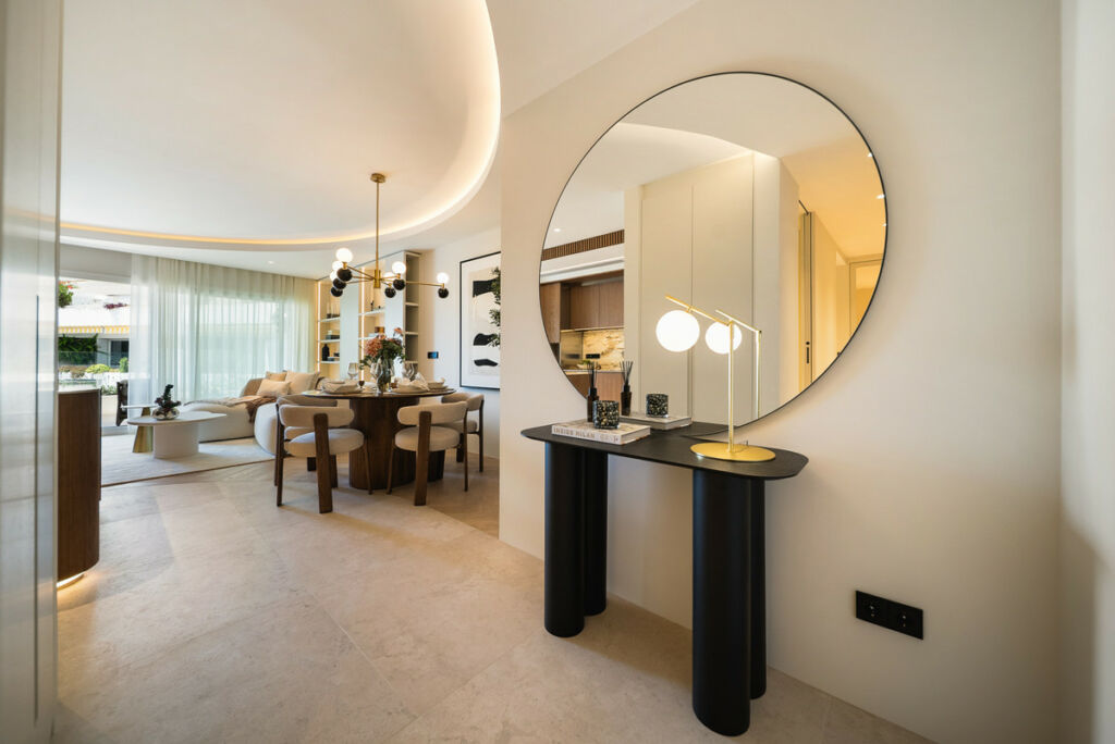 Middle Floor Apartment The Golden Mile Málaga - image 38