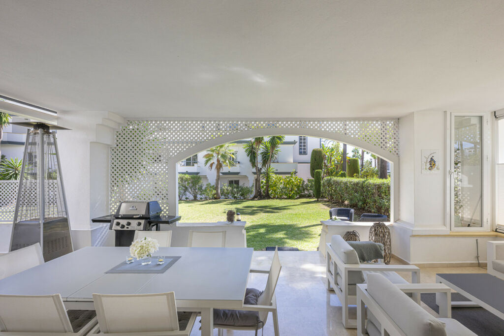 Ground Floor Apartment Estepona Málaga - image 38