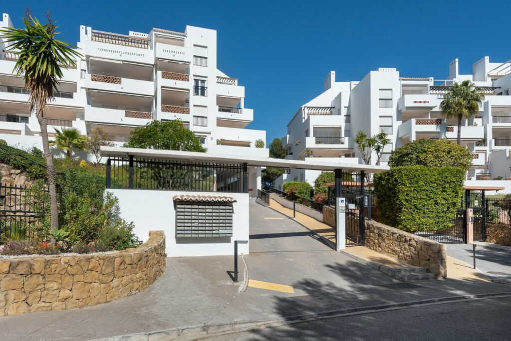 Ground Floor Apartment Riviera del Sol Málaga - image 38