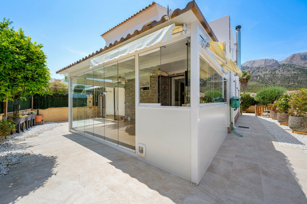 Detached Villa Polop Alicante - image 38