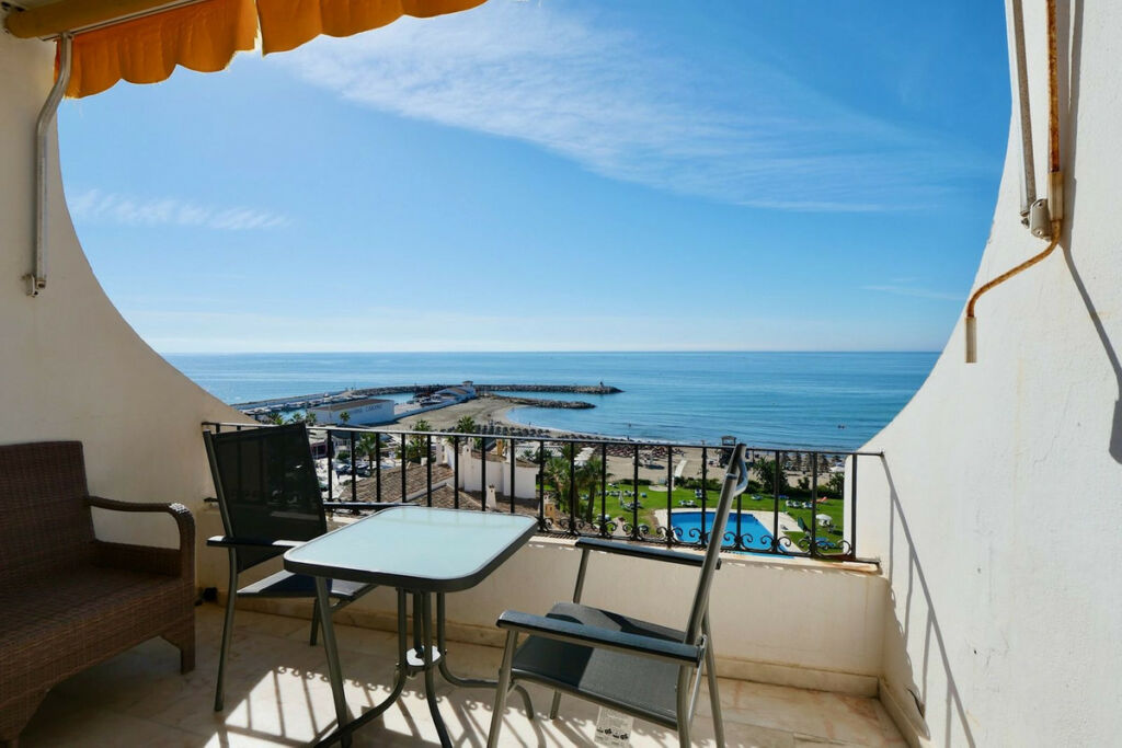 Top Floor Apartment Puerto de Cabopino Málaga - image 37