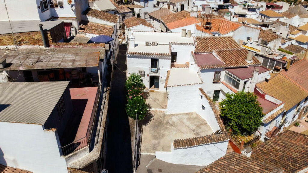 Townhouse Guaro Málaga - image 38