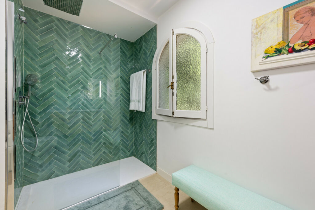 Detached Villa Nueva Andalucía Málaga - image 38