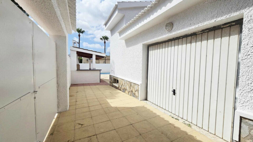 Detached Villa Ciudad Quesada Alicante - image 38
