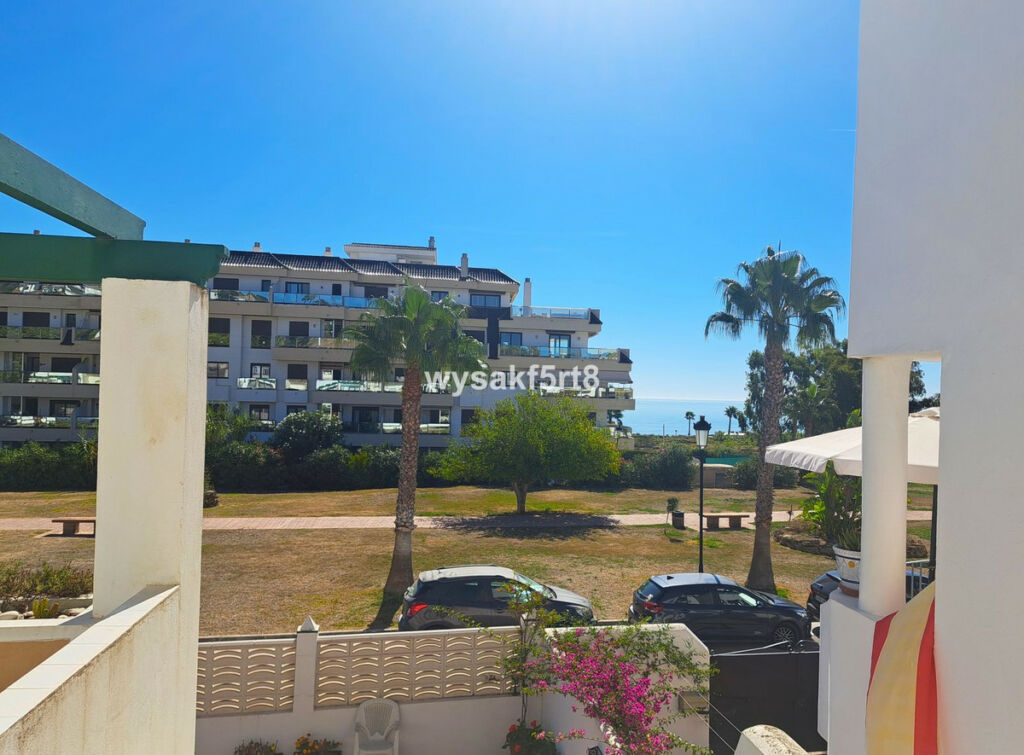 Middle Floor Apartment La Duquesa Málaga - image 38