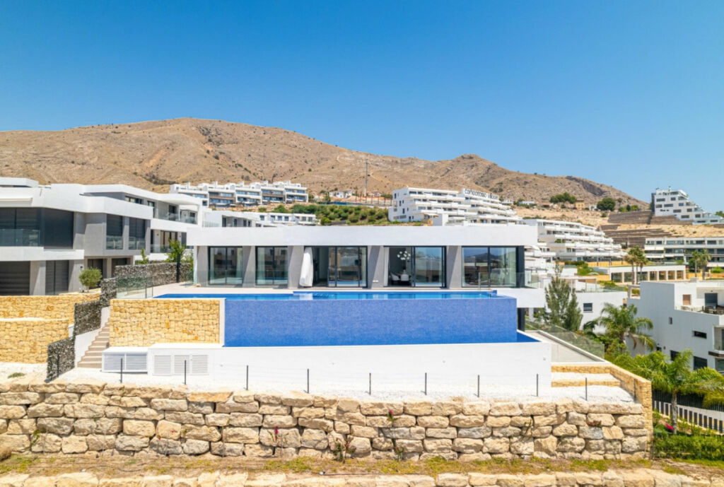 Detached Villa Finestrat Alicante - image 38