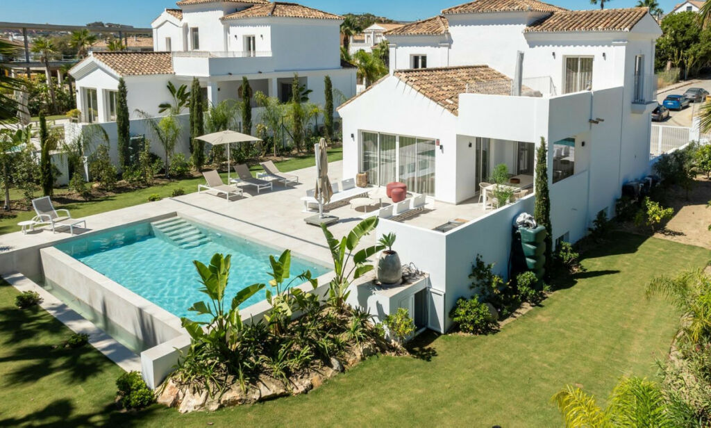 Detached Villa Manilva Málaga - image 38