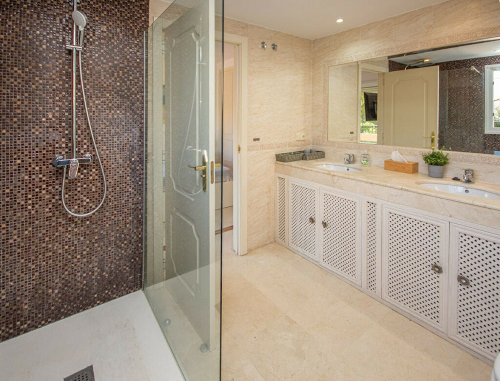 Semi-Detached House Riviera del Sol Málaga - image 39