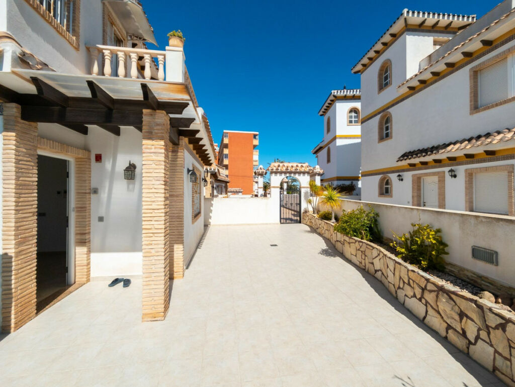 Detached Villa La Mata Alicante - image 38