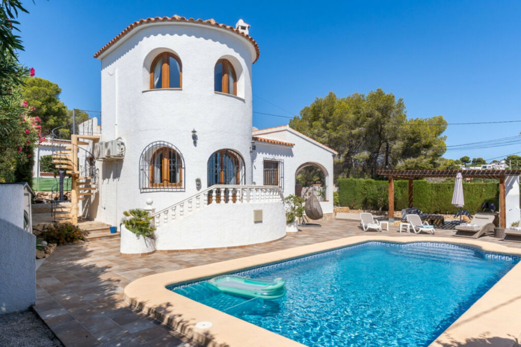 Detached Villa La Fustera Alicante - image 39