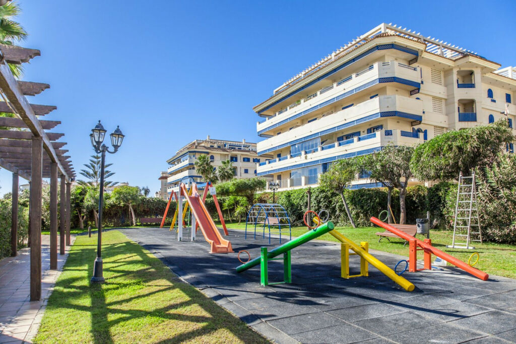 Middle Floor Apartment San Luis de Sabinillas Málaga - image 39