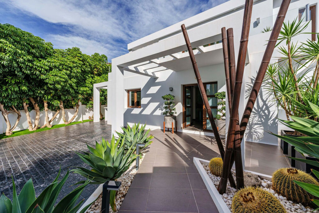 Detached Villa Marbella Málaga - image 39