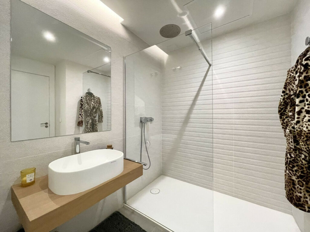 Semi-Detached House Cabopino Málaga - image 39