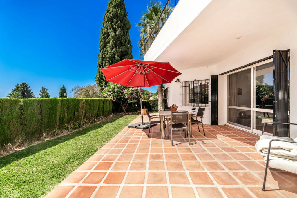 Detached Villa El Coto Málaga - image 39