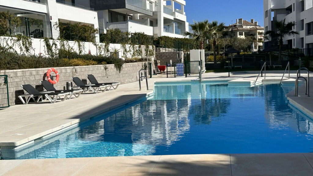 Middle Floor Apartment Selwo Málaga - image 37