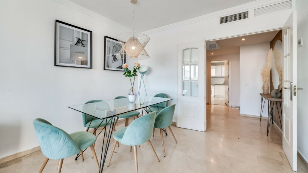Middle Floor Apartment Puerto Banús Málaga - image 39