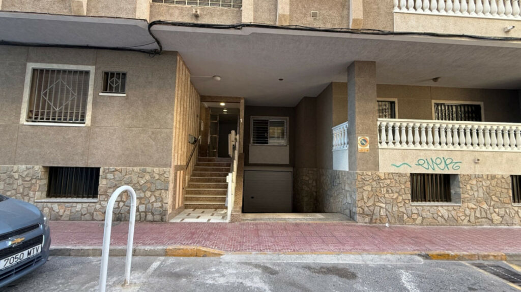 Ground Floor Apartment Torrevieja Alicante - image 34