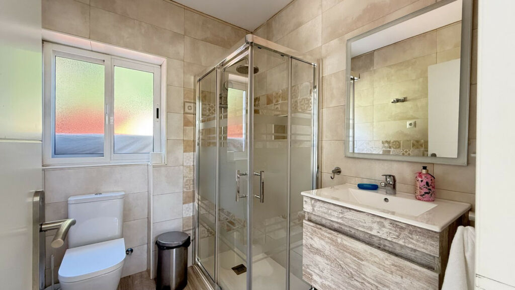 Detached Villa Calahonda Málaga - image 39