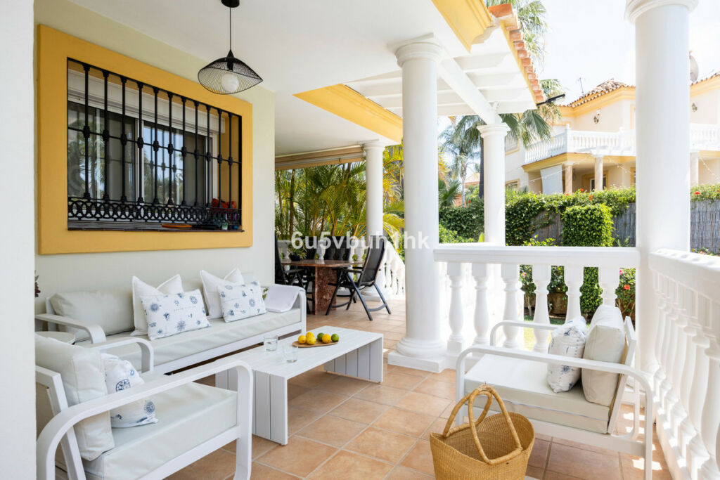Detached Villa Sierrezuela Málaga - image 39