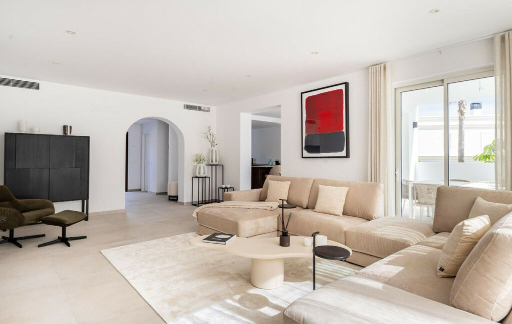 Detached Villa Manilva Málaga - image 4