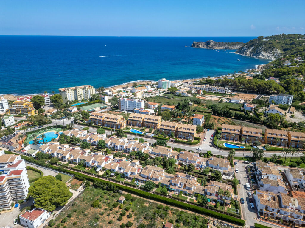 Townhouse Javea Alicante - image 4