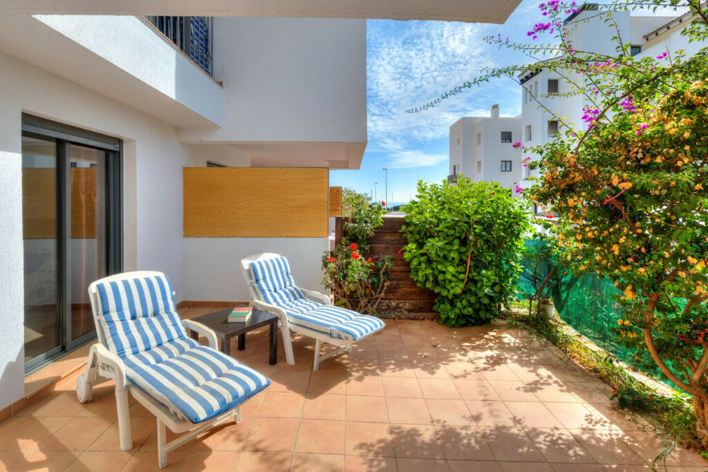Ground Floor Apartment La Cala de Mijas Málaga - image 4