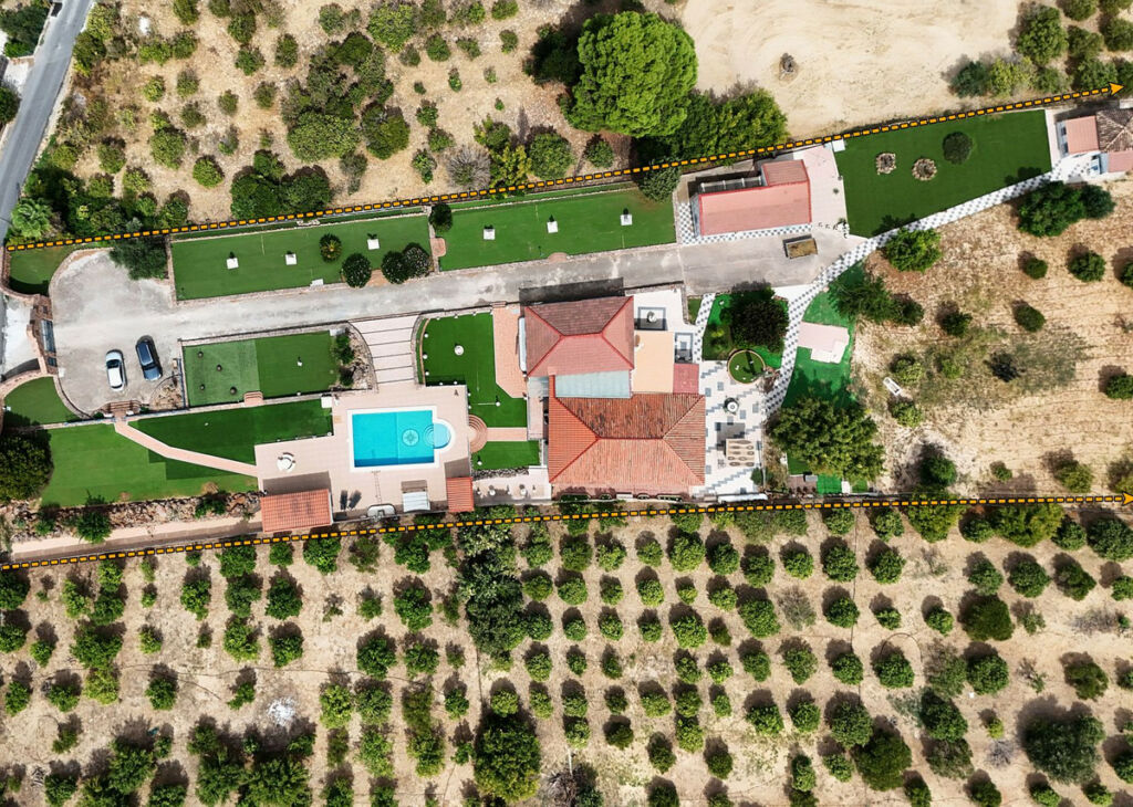 Detached Villa Alhaurín el Grande Málaga - image 4