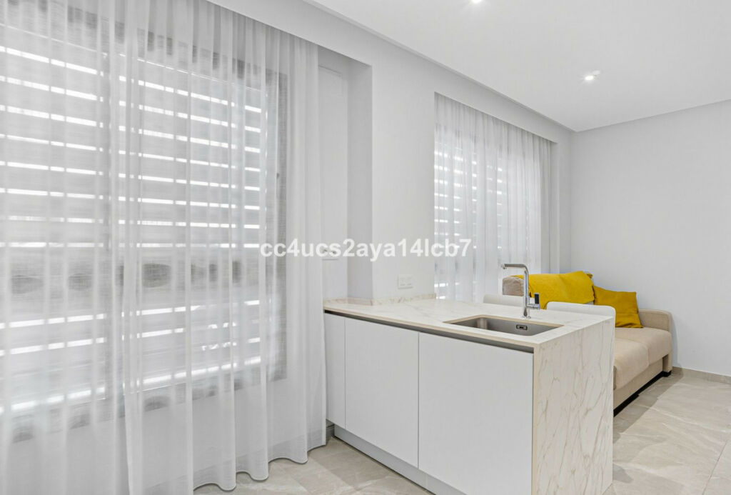 Ground Floor Apartment La Cala de Mijas Málaga - image 6