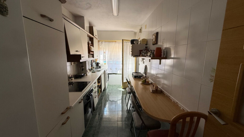 Middle Floor Apartment Cartagena Murcia - image 4