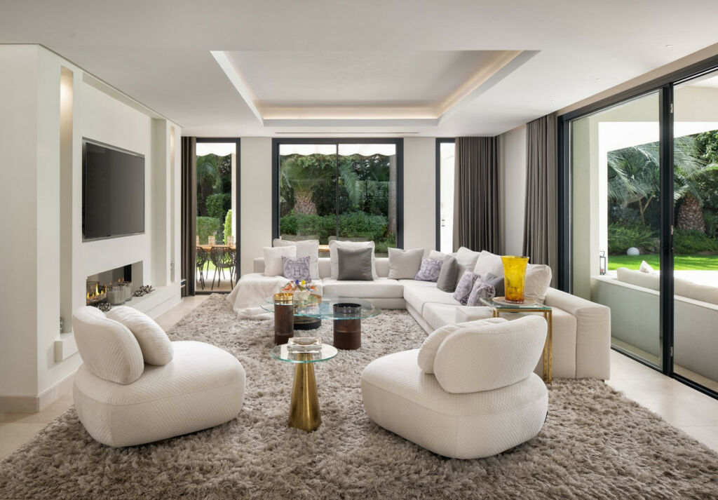 Detached Villa Marbesa Málaga - image 4
