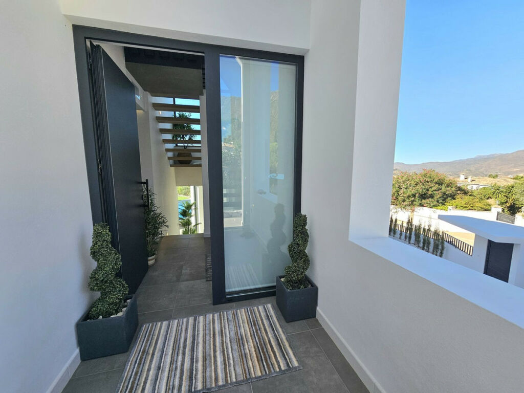Detached Villa Mijas Málaga - image 4