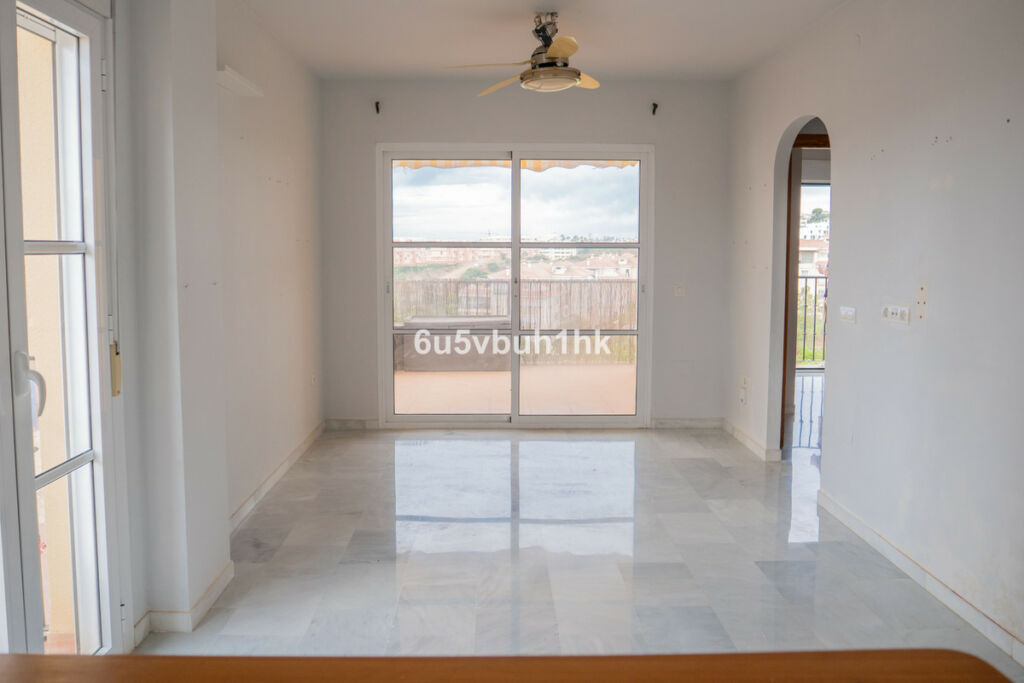 Ground Floor Apartment El Faro Málaga - image 4