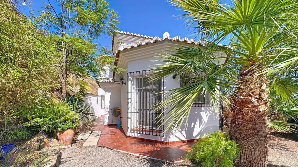 Detached Villa Arenas Málaga - image 4