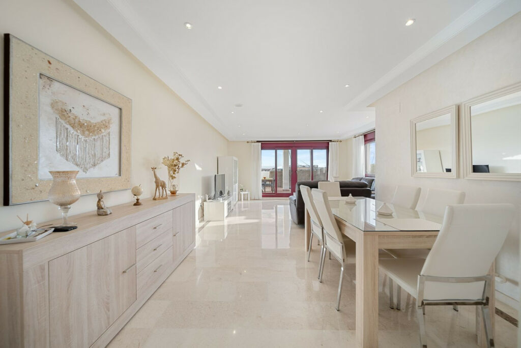 Ground Floor Apartment Casares Playa Málaga - image 4