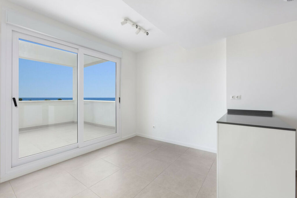 Penthouse Estepona Málaga - image 4