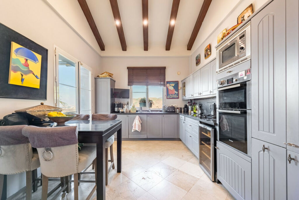 Detached Villa Istán Málaga - image 8