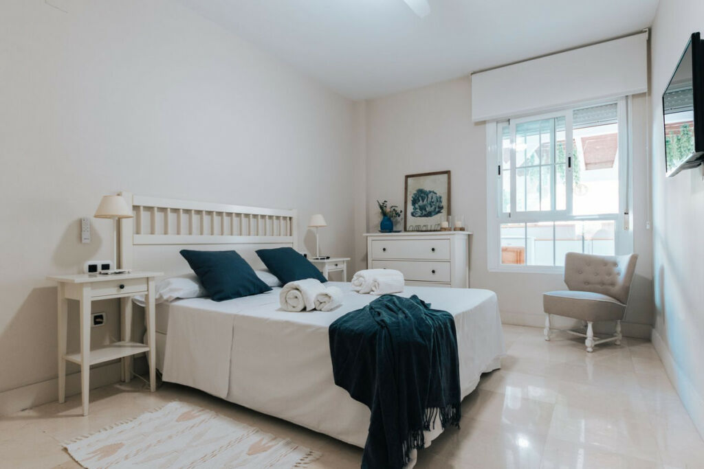 Ground Floor Apartment Bahía de Marbella Málaga - image 4