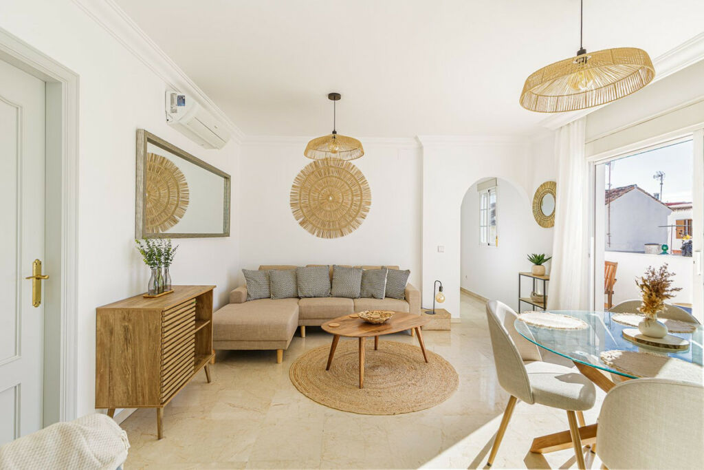 Top Floor Apartment Marbella Málaga - image 4