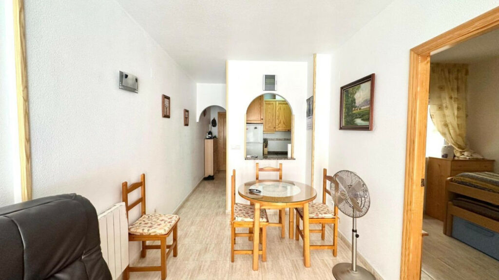 Middle Floor Apartment Playa Del Cura Alicante - image 4