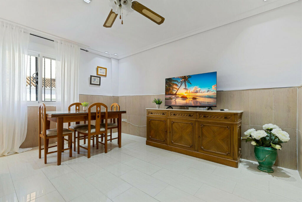 Ground Floor Apartment Fuengirola Málaga - image 4