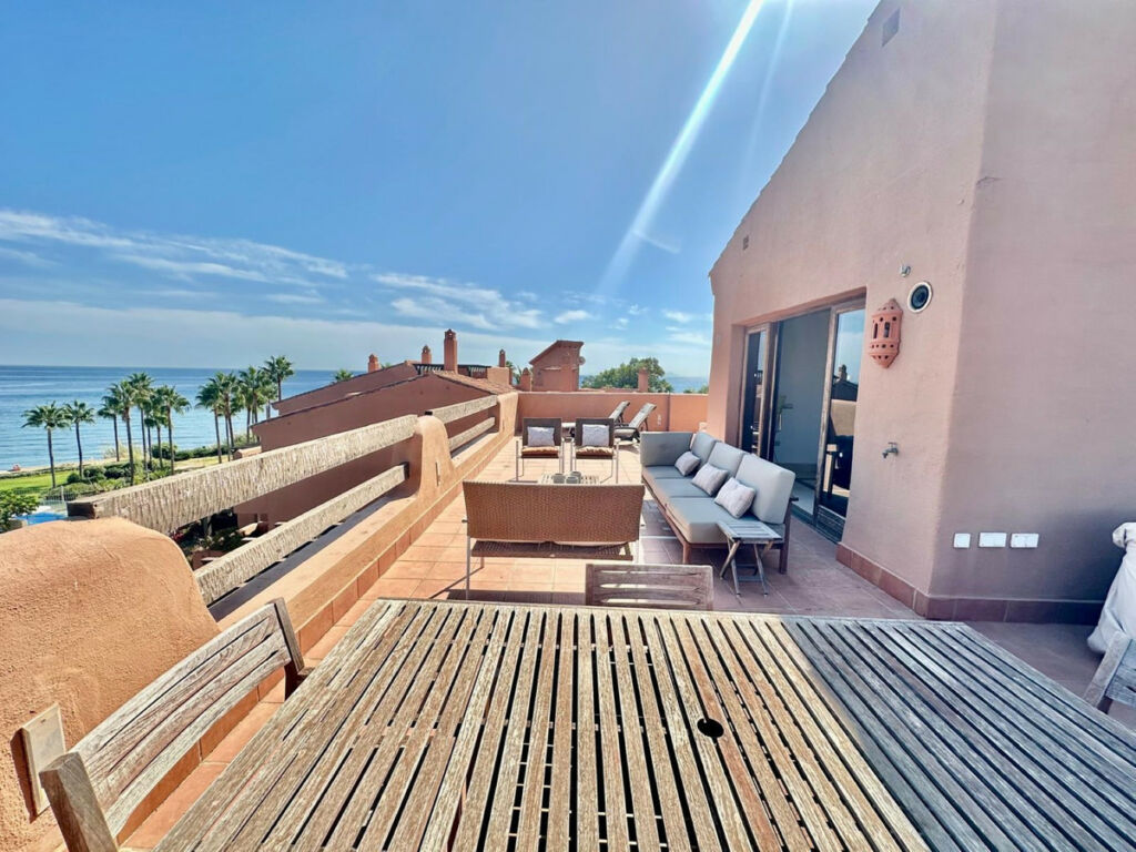 Penthouse Estepona Málaga - image 4