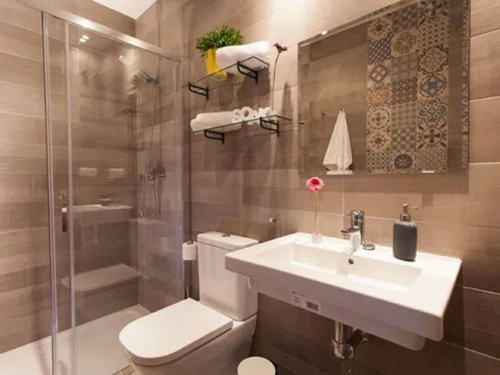 Middle Floor Apartment Málaga Centro Málaga - image 4