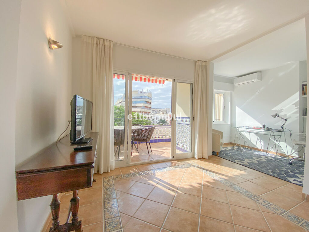 Middle Floor Apartment Marbella Málaga - image 4