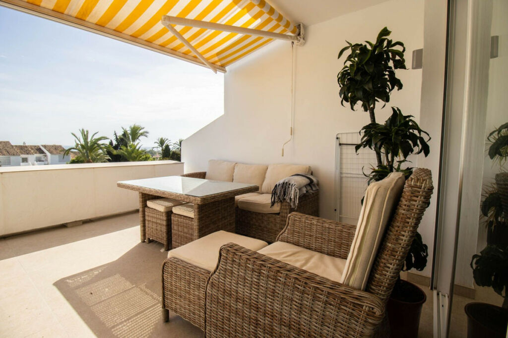 Penthouse Nueva Andalucía Málaga - image 4