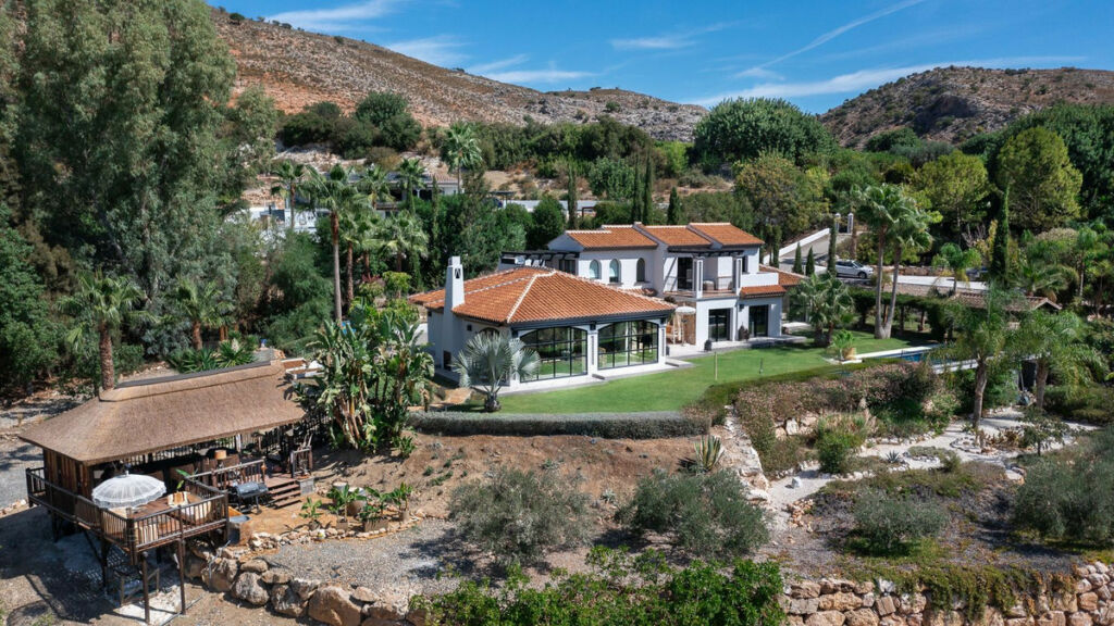 Finca - Cortijo Alhaurín el Grande Málaga - image 4