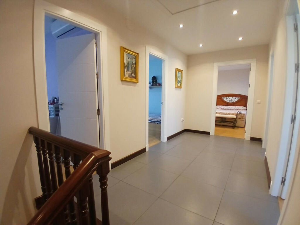 Detached Villa Los Pacos Málaga - image 20