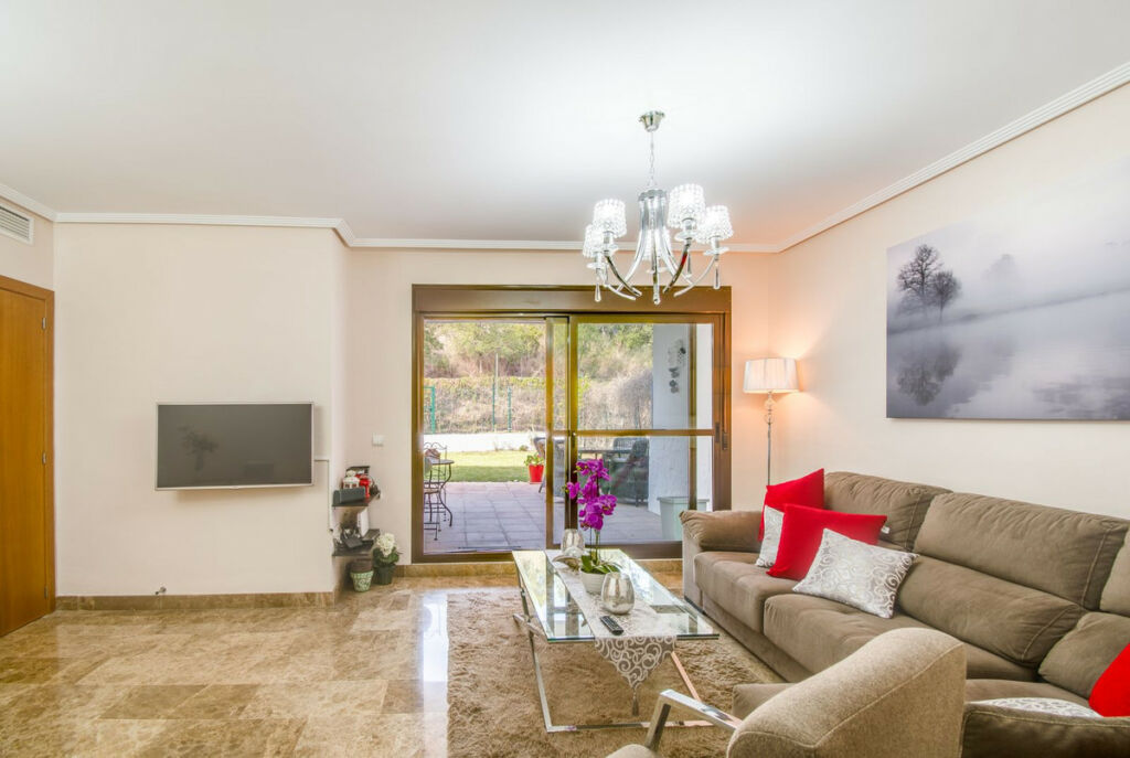 Ground Floor Apartment New Golden Mile Málaga - image 5