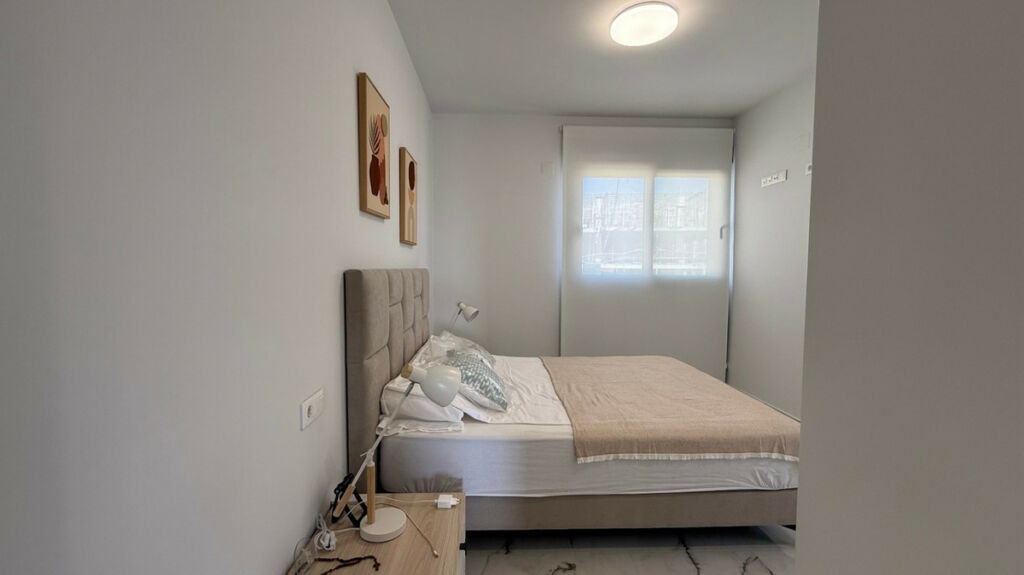 Middle Floor Apartment Orihuela Alicante - image 4