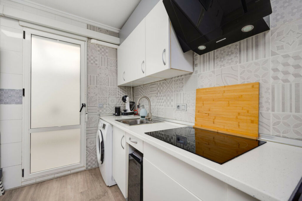 Ground Floor Apartment Torrevieja Alicante - image 4